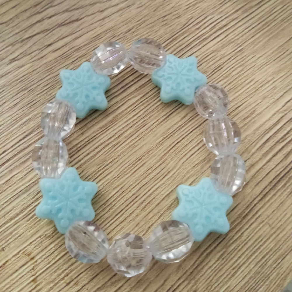 New ice winter snowflake beaded statement bracelet hand crafted